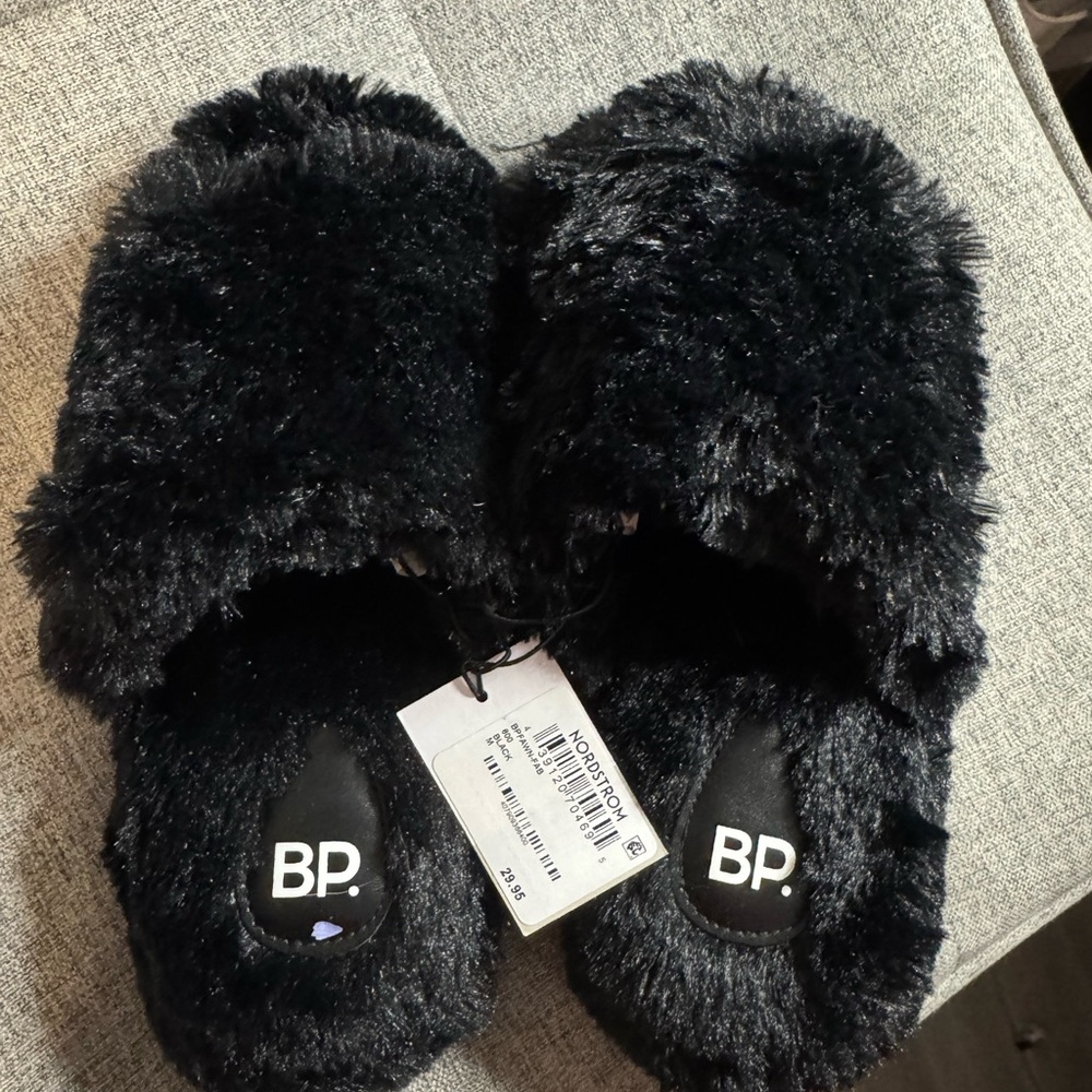 BP (urban outfitters) brand new fuzzy slipper